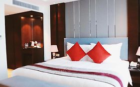 Summer Hotel